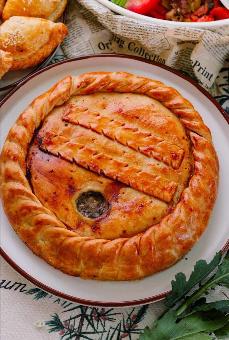 Запеченный мясной пирог, 1,7кг
